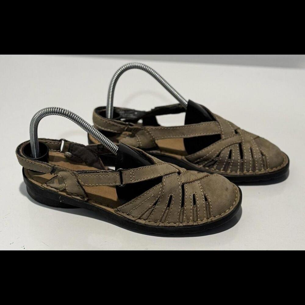 Womens Clark Shoes Size 8N Leather Upper Tan - Picture 3 of 6